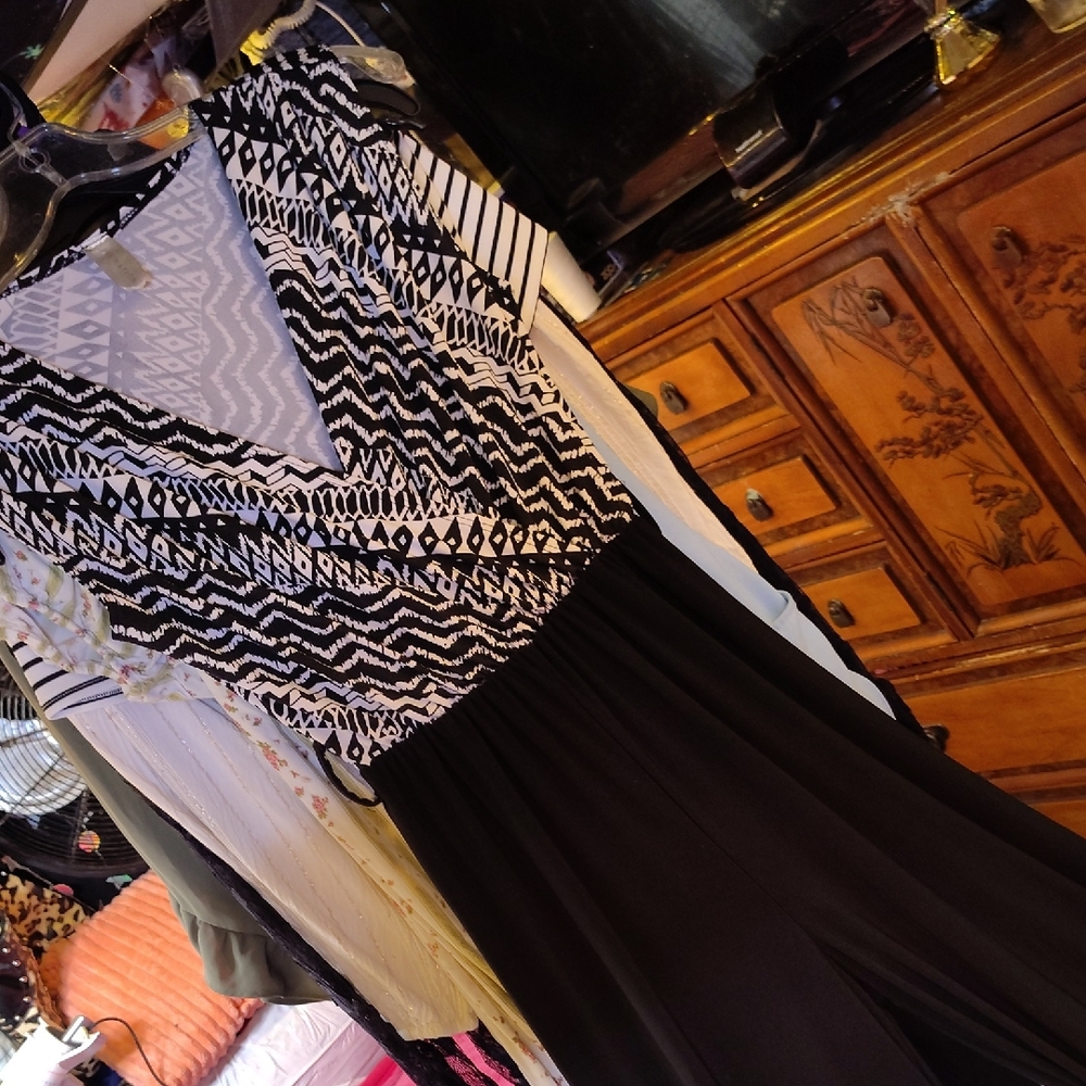 Love Nation Black and White Geometric Maxi Dress